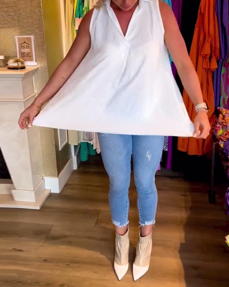LENA | FLOWY SLEEVELESS BLOUSE