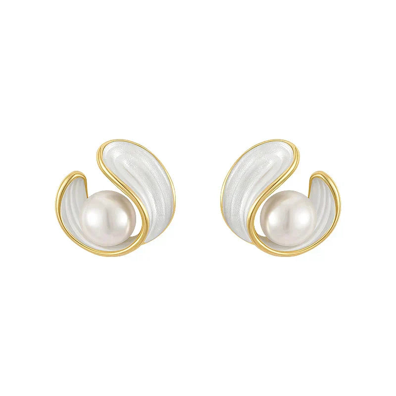 Felicia I Classy Earrings