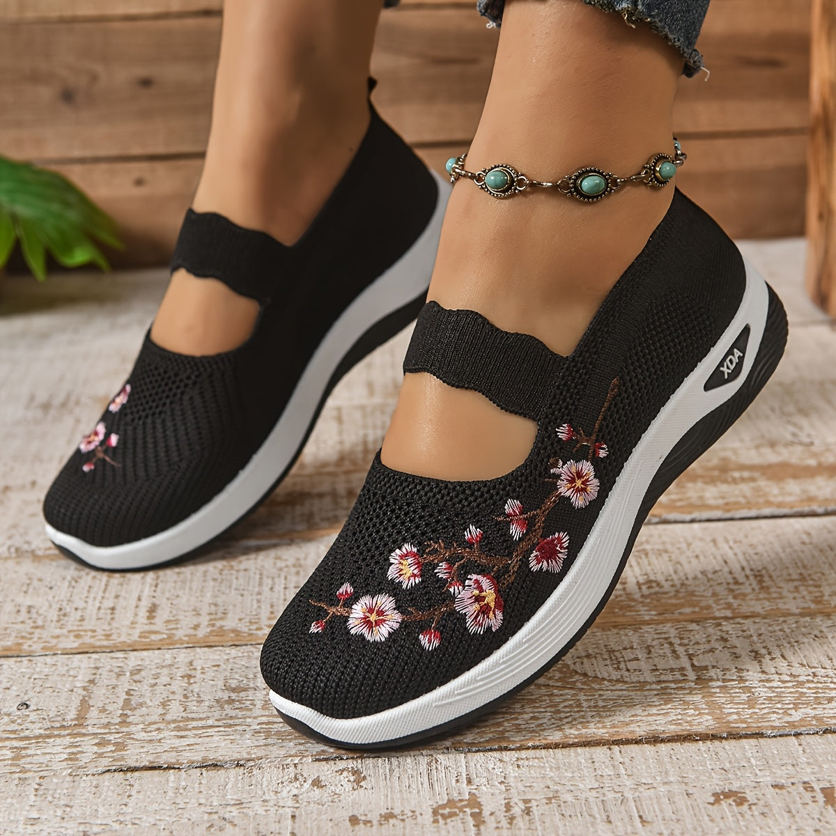 EMMA | FLORAL STITCH WALKING SNEAKERS