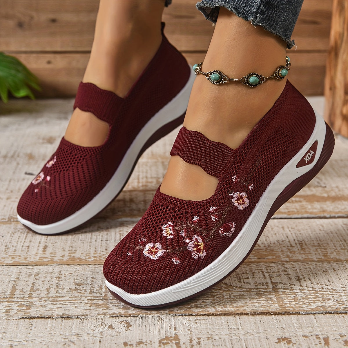 EMMA | FLORAL STITCH WALKING SNEAKERS
