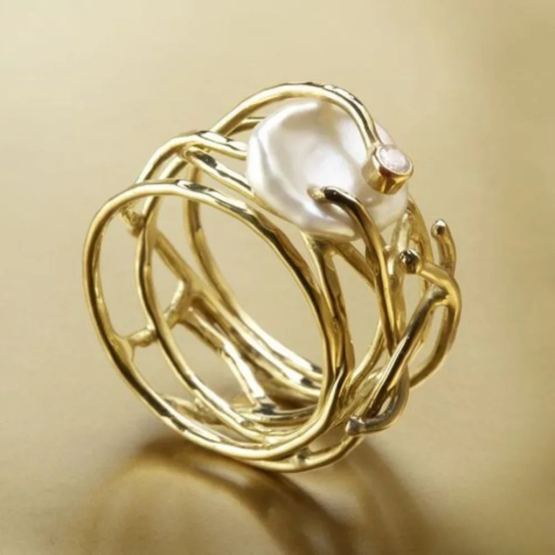 Oceana Spark | Thin Gold Ring with Pearl