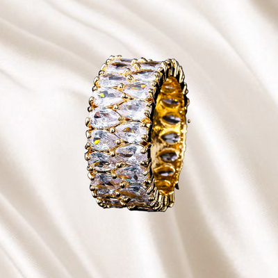 Lush Bloom | Gold Ring with Green Stone Inlay