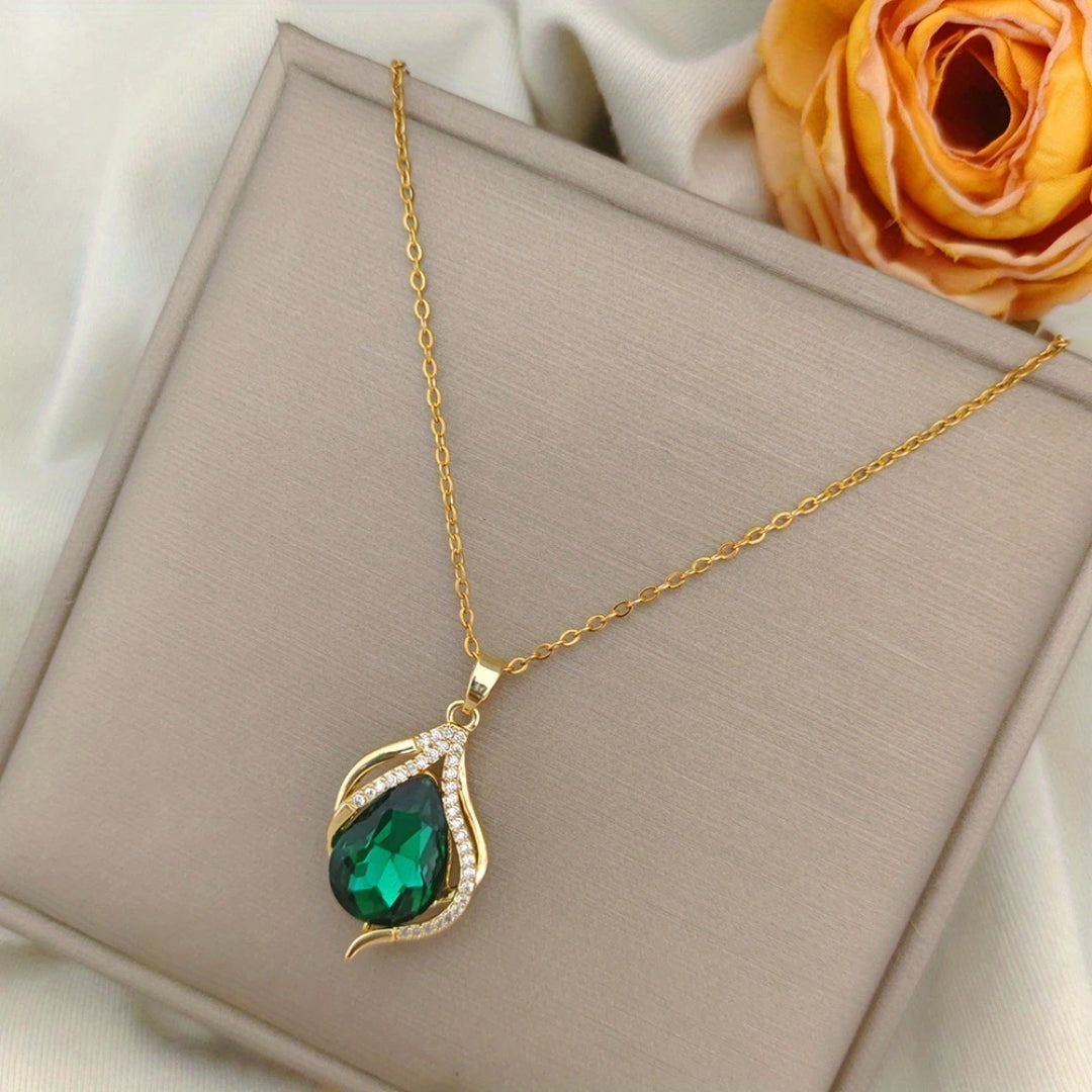 Nature’s Spark I Green Gold Crystal Necklace
