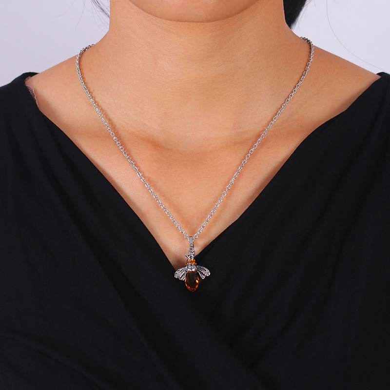 Amber Honeywing I Bee Necklace