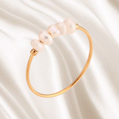 White Tide I Freshwater Pearl Ring