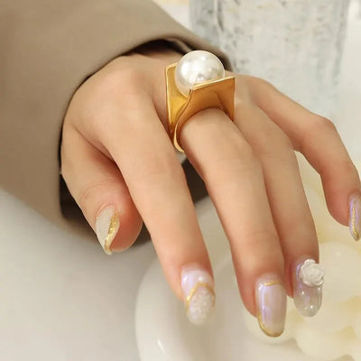 Pearl Haven I Big Pearl Ring