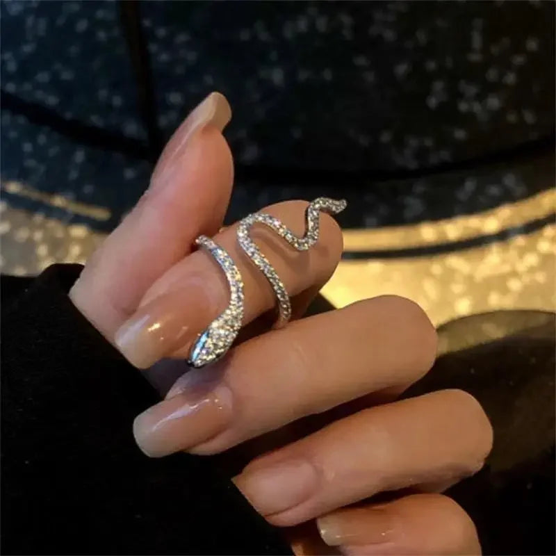 Whispering Coil I Snake Ring