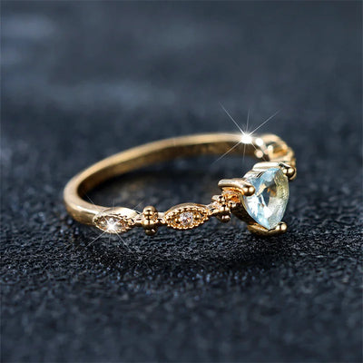 Amber Song | Gold hearted Ring
