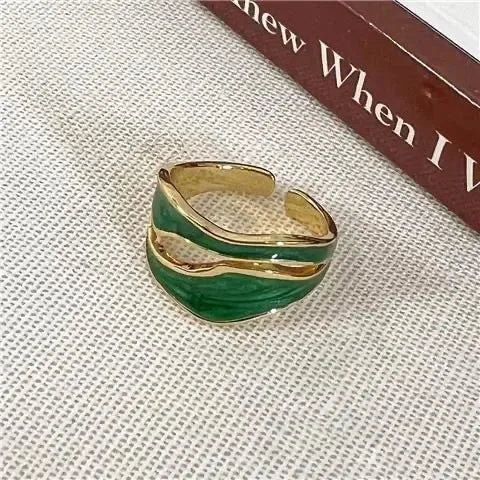 Silken Tides I Pearl White Ring
