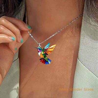 Daizy I Hummingbird Vintage Necklace