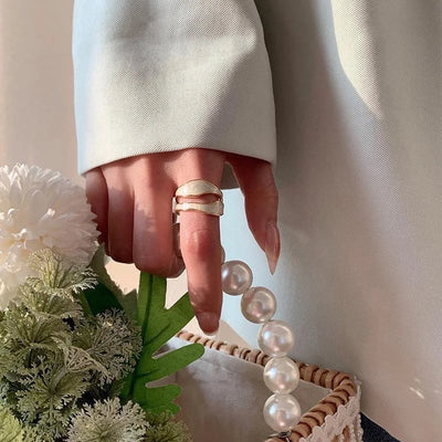 Silken Tides I Pearl White Ring